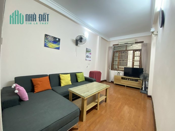 Cần bán gấp nhà Ngõ Văn Hương giá 4,6 tỷ, 30mx5 tầng, sđcc