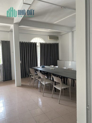 Chốt ngay căn 2 mặt tiền Trần Bình Trọng, P.1, Quận 10. Vị trí cực đẹp !