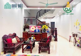 Chính chủ cần bán căn nhà 3 tầng thuộc Đường Lê Thiết Hùng – TP Lào Cai – Tỉnh Lào Cai.
