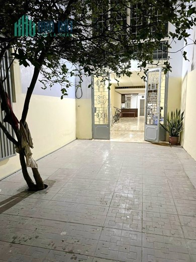 Nhà thuê hẻm ô tô 320 Trần Bình Trọng P4Q5 - Giá : 15 Triệu