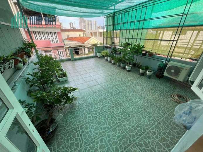 Mặt tiền kinh doanh sầm uất - nhá 4 tầng ngang 5m - Phường Tân Phú Quận 7 . giá 11.5 tỷ .