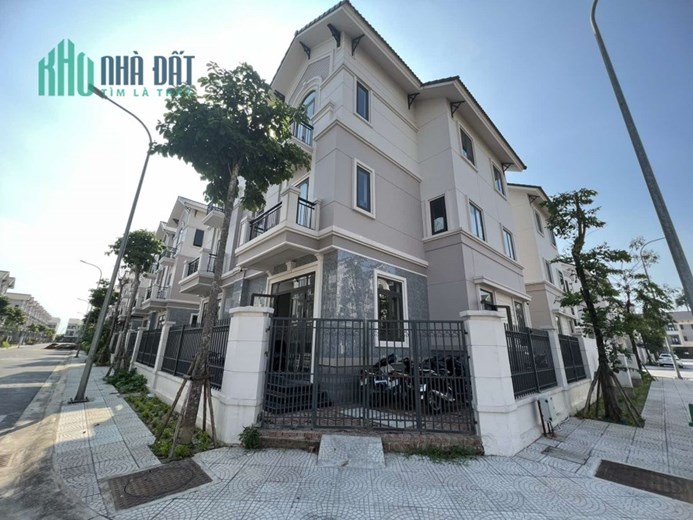 hủ nhà cần bán song lập góc đã hoàn thiện cho thuê 12 triệu tại Centa Villas Từ Sơn