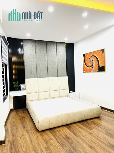 . Bán nhà Xuân Thuỷ ,  nhà mới đẹp lung linh , 42m , 5,95 tỷ