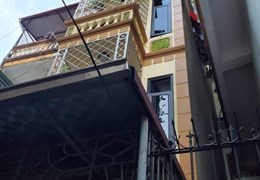 Bán nhà Cự Lộc 50m2 chỉ 4,8 tỷ 4 tầng gần ô tô