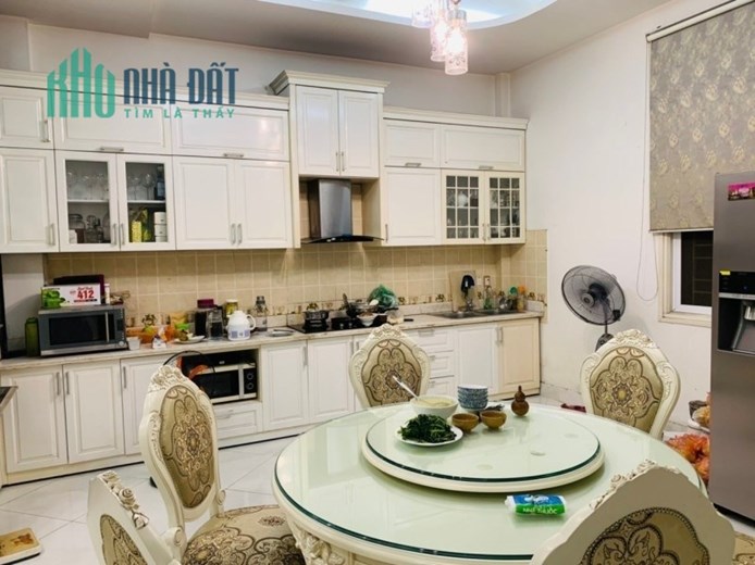 Bán nhà mặt phố Vạn Phúc, 2 thoáng, DTXD47m2 x 5 tầng, MT 4,7m, chỉ 27,5 tỷ.