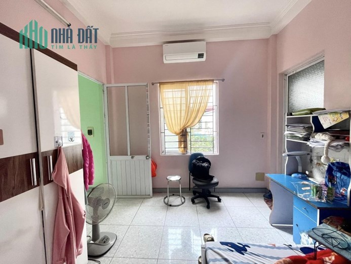 Bán ngôi nhà 76m2 phố Âu Cơ, Tây Hồ Ô tô đỗ cổng Mặt tiền Đầu tư ngõ 2 Ô tô tránh 20m 6.3 Tỷ