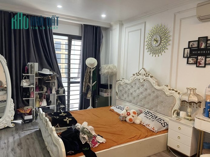 Bán ngôi nhà 78m2 phố Âu Cơ, Tây Hồ Ô tô đỗ cổng Mặt tiền Quyền lực 2 Ô tô tránh 20m 6 Tỷ