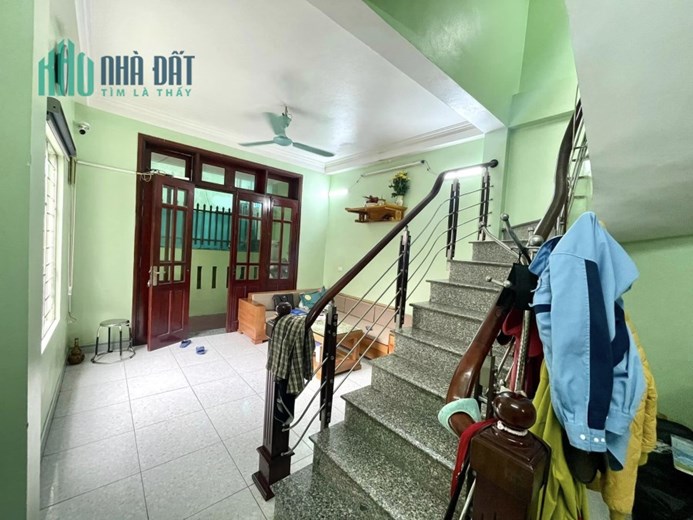 Bán ngôi nhà 78m2 phố Âu Cơ, Tây Hồ Ô tô đỗ cổng Mặt tiền Quyền lực 2 Ô tô tránh 20m 6 Tỷ
