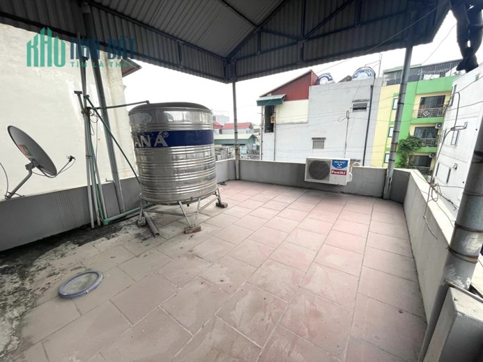 Bán ngôi nhà 79m2 phố Âu Cơ, Tây Hồ Ô tô đỗ cổng Mặt tiền rộng 20m Ô tô tránh 6 Tỷ