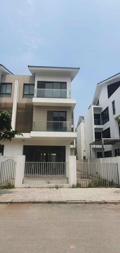 🍀 Biệt thự NAM CƯỜNG- DƯƠNG NỘI 🍀  👉 Vị trí: mặt vườn hoa  👉 Hướng: Đông nam