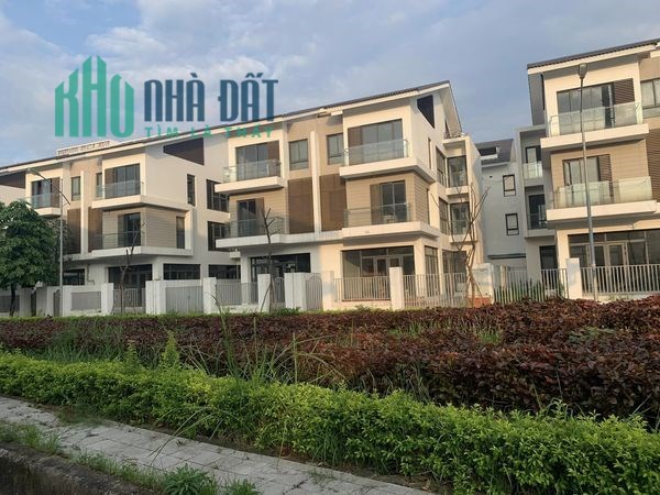 🍀 Biệt thự NAM CƯỜNG- DƯƠNG NỘI 🍀  👉 Vị trí: mặt vườn hoa  👉 Hướng: Đông nam