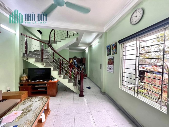 Bán nhà 76m2 phố Âu Cơ, Tây Hồ Ô tô đỗ cửa Mặt tiền khủng ngõ 2 Ô tô tránh 20m 6.2 Tỷ