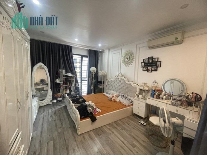 Bán nhà 76m2 phố Âu Cơ, Tây Hồ Ô tô đỗ cửa Mặt tiền chia lô ngõ 2 Ô tô tránh 20m 6.3 Tỷ