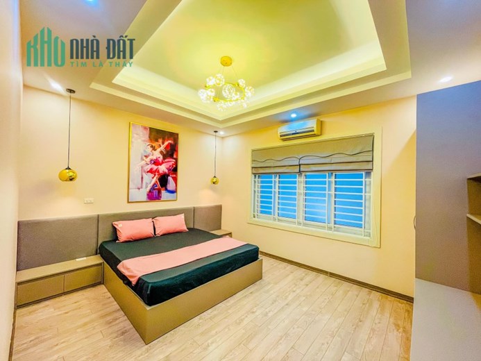 Bán nhà mặt phố Nguyễn Ngọc Nại, Thanh Xuân 80m, 4 tầng, mt 4m. Giá: 18.8 tỷ