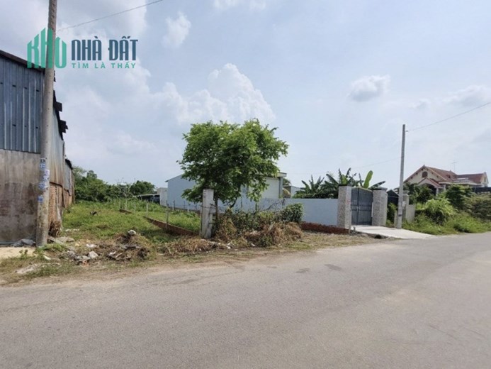 Bán gấp 2 lô đất diện tích 5x50m mặt tiền đường nhựa 12m giá 300 triệu