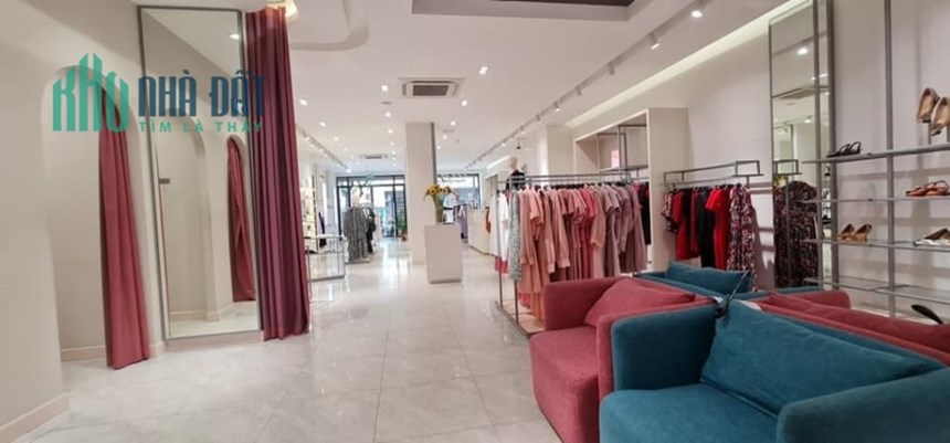 Bán mảnh đất vàng Bà Triệu  257m2 tặng nhà 4 tầng , siêu hiếm còn sót lại, 258 tỷ