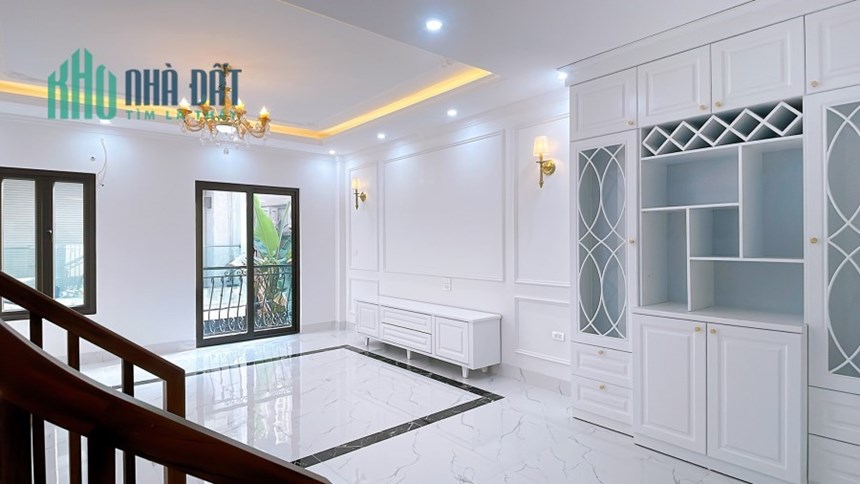 NHÀ MỚI Ở NGAY - FULL NỘI THẤT - GARA Ô TÔ - THANG MÁY NHẬP KHẨU - CẠNH CÔNG VIÊN NHÀ VH - TRƯỜNG