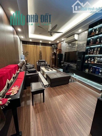 Bán Nhà mặt phố Bạch Mai , vỉa hè, thoáng trước sau 70m giá 18.2 tỷ mặt tiền cực rộng