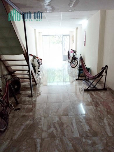 Nhà thuê hẻm ô tô 320 Trần Bình Trọng P4Q5 - Giá : 15 Triệu