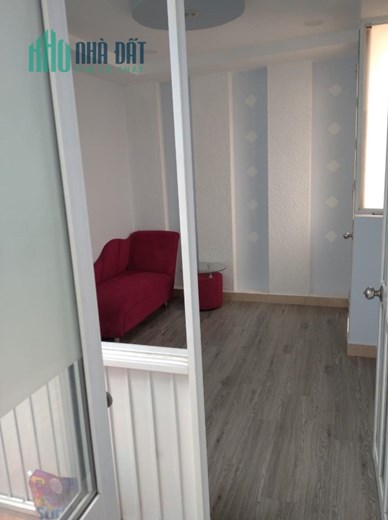 Nhà HXH Huỳnh Văn Bánh Phú Nhuận 21m2 4PN 4WC cách 1 căn ra Mặt Tiền