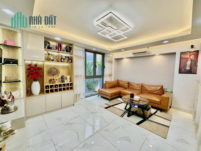 BÁN NHÀ BIỆT THỰ THOẠI NGỌC HẦU TÂN PHÚ , 5 TẦNG THANG MÁY .