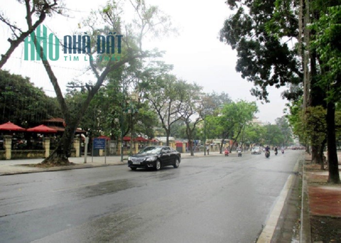 Bán Căn Góc Sau Mặt phố Điện Biên Phủ giá 8,2 tỷ, 30mx3 tầng, Sđcc
