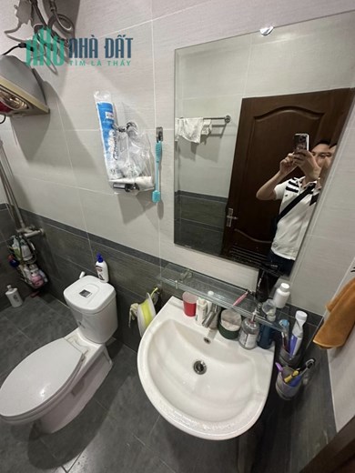 Bán nhà 30m2 Mặt phố Âu Cơ, Tây Hồ 6 ngủ Vỉa hè 3m Kinh doanh đa dạng 3.1 Tỷ