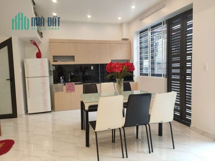 Nhà 4 tầng 45m2 mới tinh phố Chợ Hàng