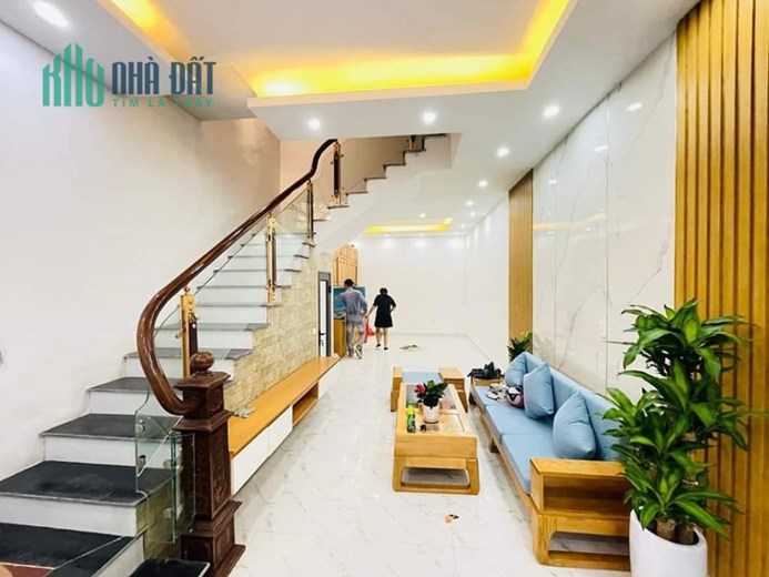 Cách ô tô 10m, bãi gửi ô tô 20m, lô góc, đẹp ở ngay, Hào Nam 57.2 m2_6.58 tỷ