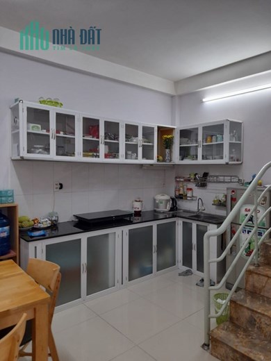 - HXH TRƯỚC NHÀ CÓ SÂN RỘNG RÃI ĐỂ XE THOẢI MÁI 
- NHÀ KHU VIP QUẬN 11
- KHU DÂN TRÍ, MỘT CĂN DUY