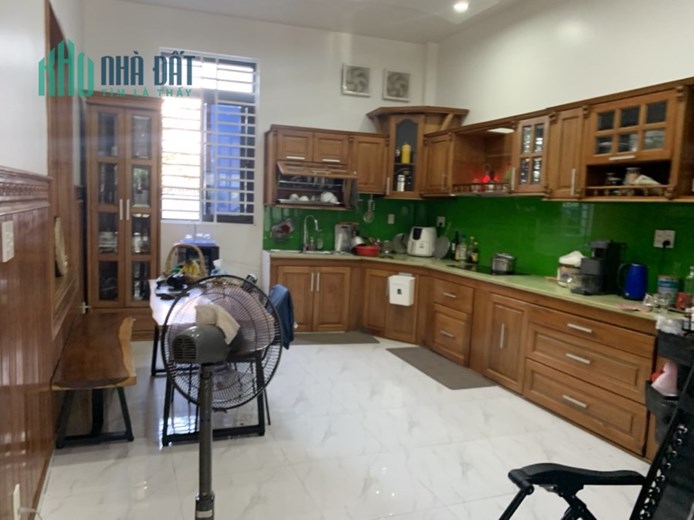 BÁN NHÀ 1 SẸC HẺM 276 MÃ LÒ 4*18, 4 TẦNG, CHỈ 5 TỶ.