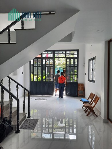 NHÀ MỚI TINH, 5 TẦNG ĐÚC BTCT, HẺM XE HƠI VÀO NHÀ, LÔ GÓC KHÔNG LỘ GIỚI, NHÀ HOÀN  CÔNG ĐẦY ĐỦ.