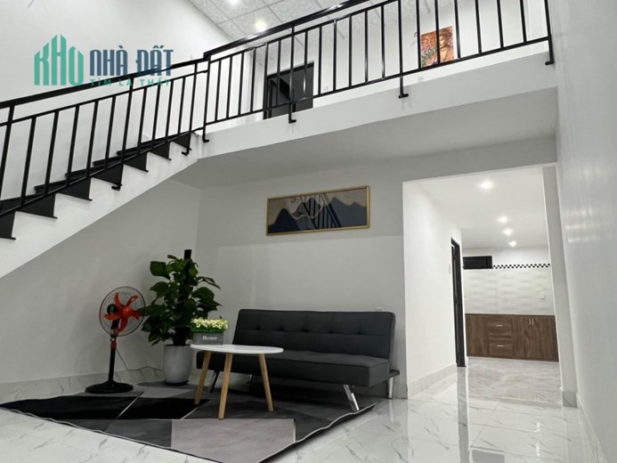 NHÀ ĐẸP GIÁ RẺ SÁT ĐƯỜNG TÔ HIỆU SÃN NỘI THẤT CƠ BẢN GIÁ RẺ SẬP SÀNG