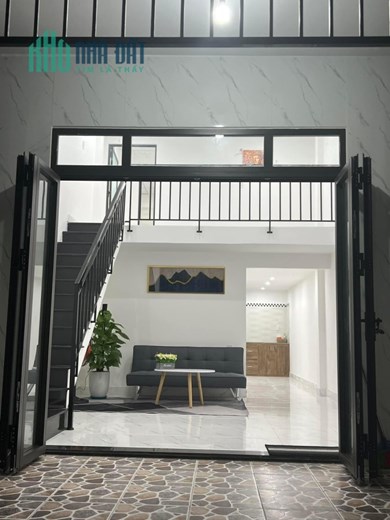 NHÀ ĐẸP GIÁ RẺ SÁT ĐƯỜNG TÔ HIỆU SÃN NỘI THẤT CƠ BẢN GIÁ RẺ SẬP SÀNG