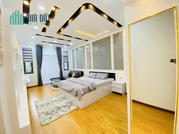 NHÀ ĐẸP NHƯ KHÁCH SẠN 5 SAO – PHƯỜNG 10 – PHÚ NHUẬN 4X19M- 4 TẤM – CHỈ 15.8 TỶ