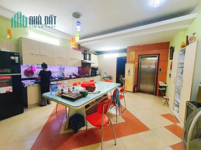 Nhà mặt phố 100m2  Yên Bái, 3 bước ra phố Huế, 7T thang máy, kinh doanh,MT 6m