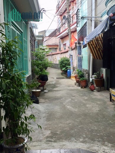 Nhà 1/ lã xuân oai diện tích 52m đúc 1 lầu khu trung tâm