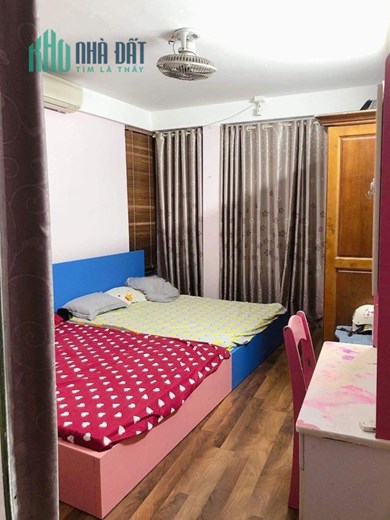 Bán Gấp nhà Phố Quốc Tử Giám Lô gôc 10m ÔTô DT 33m 5Tầng MT 3,3m nhỉnh 4 tỷ.