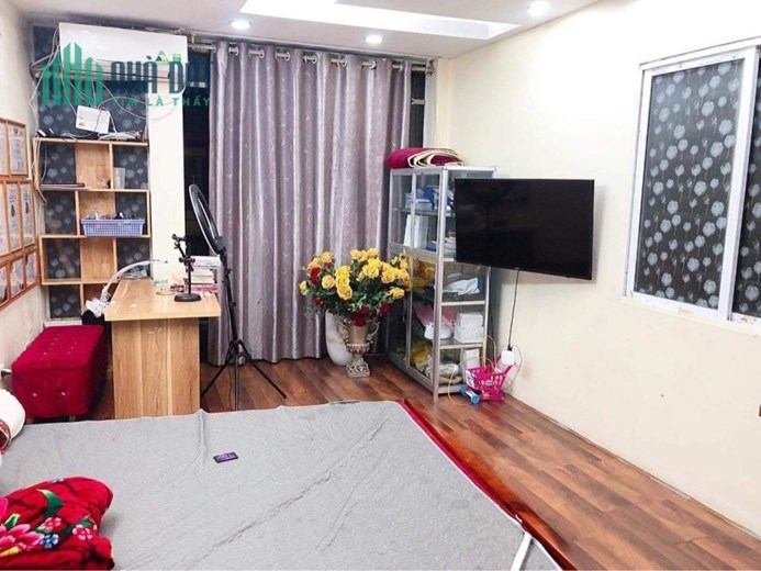 Bán Gấp nhà Phố Quốc Tử Giám Lô gôc 10m ÔTô DT 33m 5Tầng MT 3,3m nhỉnh 4 tỷ.
