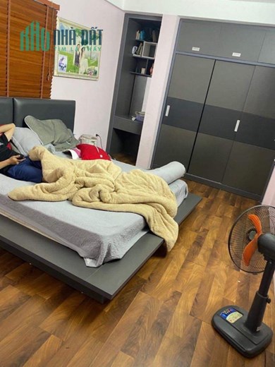 Bán Gấp nhà Phố Quốc Tử Giám Lô gôc 10m ÔTô DT 33m 5Tầng MT 3,3m nhỉnh 4 tỷ.