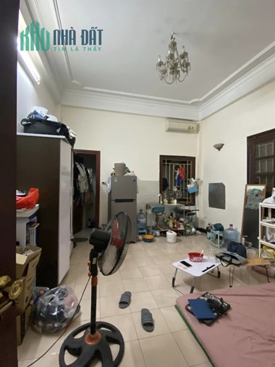 Bán nhà Vũ Ngọc Phan Đống Đa 60m 4 tầng 4 ngủ ngõ nông gần ô tô ở ngay nhỉnh 5 tỷ lh 0975124520