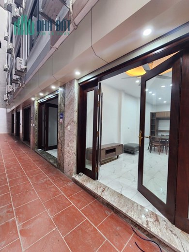 Bán nhà Lê Đức Thọ cực gần phố, gần bến xe Mỹ Đình thuận tiện di chuyển.