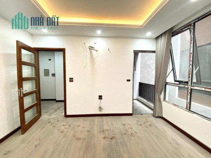 Ô TÔ QUA CỔNG - NỞ HẬU - 10M RA HỒ - NỘI THẤT XỊN XÒ
