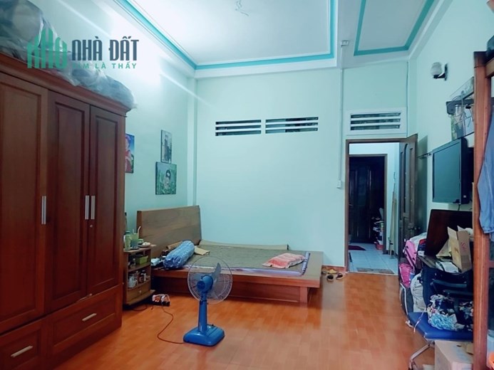 Bán nhà Mặt tiền Cộng Hoà - Hoàng Hoa Thám, K300, DT: 4.1x41m, 4 Tầng, 5PN,  28.5 tỷ
