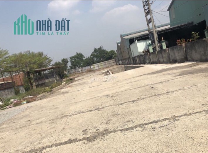 Mặt tiền đường Nguyễn Hữu Trí- TT.Tân Túc -1640m2- chính chủ cho thuê