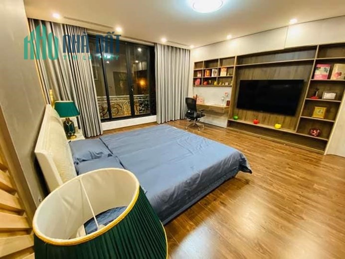 5 tầng, 42m2 giá 3,6 tỷ, Nhà  Cầu Diễn, Oto ,Kinh Doanh