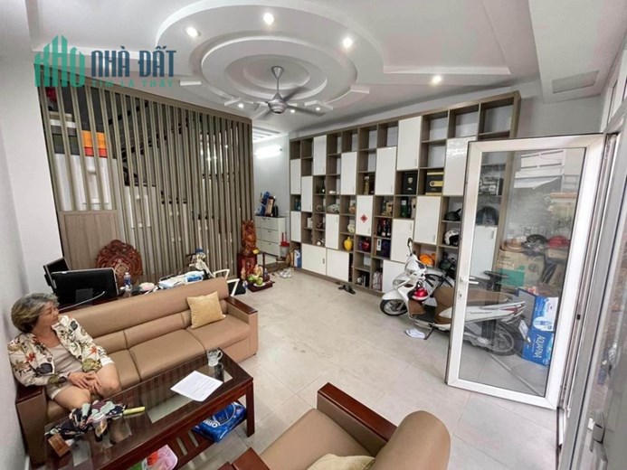 Nhà 4 Tầng Ngang 5m Mặt Tiền Giáp Nguyễn Thị Thập - Giáp Phú Mỹ Hưng - Trung Tâm Quận 7 - Hoàn Công