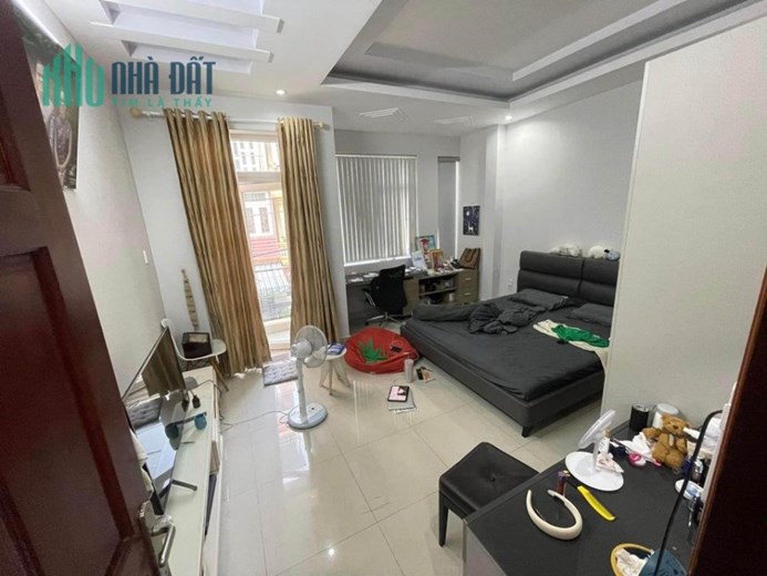 Nhà 4 Tầng Ngang 5m Mặt Tiền Giáp Nguyễn Thị Thập - Giáp Phú Mỹ Hưng - Trung Tâm Quận 7 - Hoàn Công