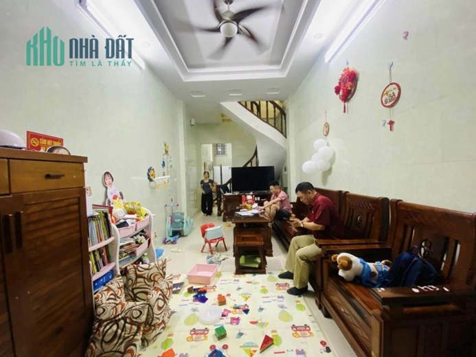 BÁN NHÀ THỊNH QUANG BA GÁC ĐỖ CỬA NGÕ THÔNG NHÀ DÂN XÂY 48M 5x Ty