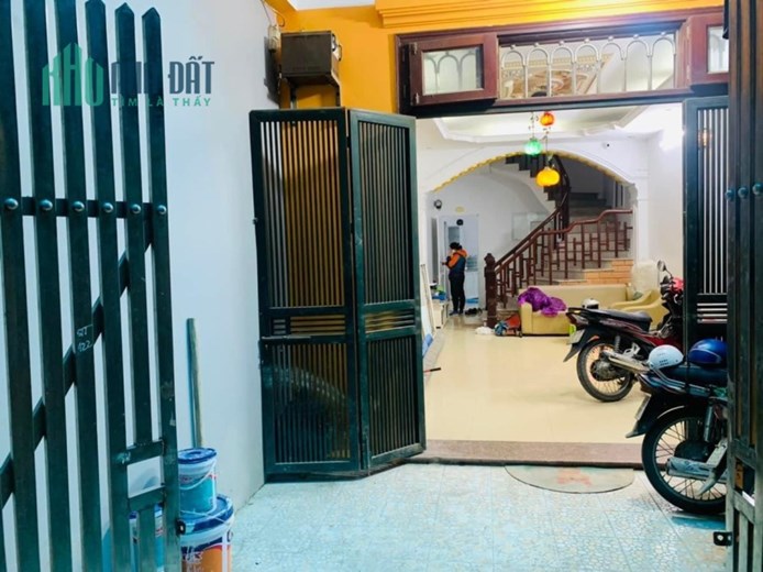 CCMN dòng tiền 40tr/thg. Trung Tâm Thanh Xuân. Chỉ ~100tr/m. Vị trí đẹp - sổ đỏ thông số đẹp.Bấm